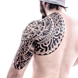 Tatuaże maoryskie – znaczenie, historia, 100 zdjęć